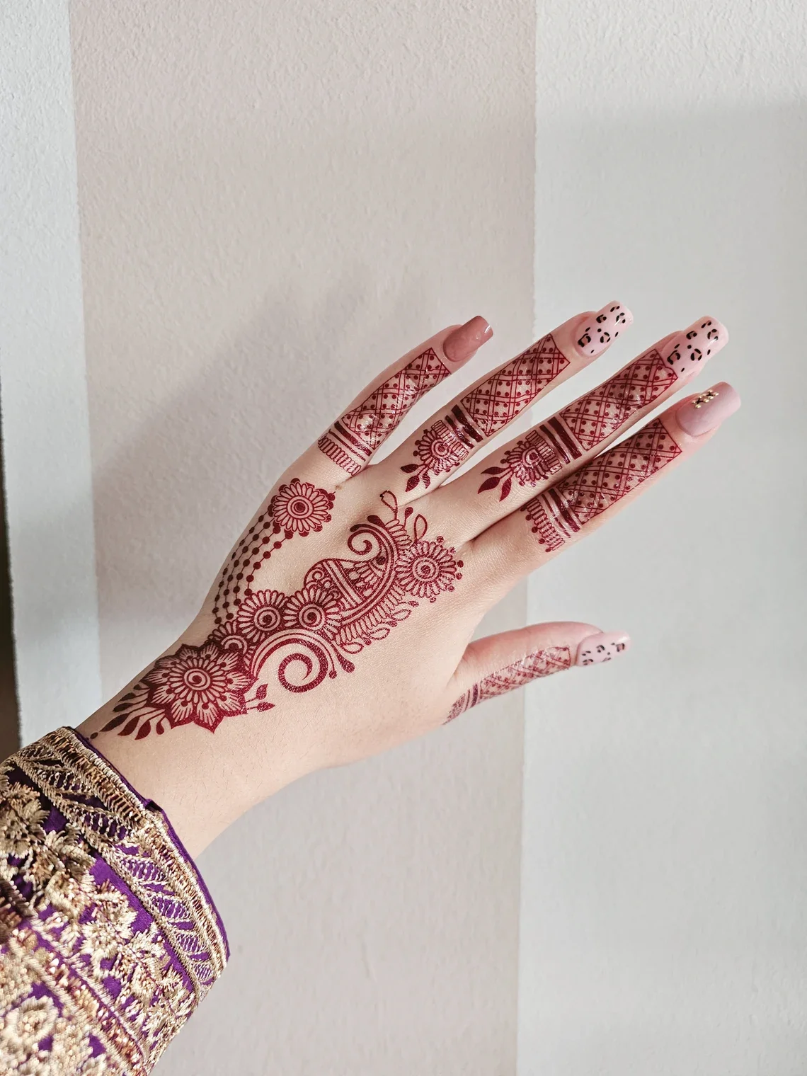 Manufacture India Brown White Henna Temporary Hand Tattoos Body Art Henna Tattoo Stickers Waterproof Henna Tattoos Sticker