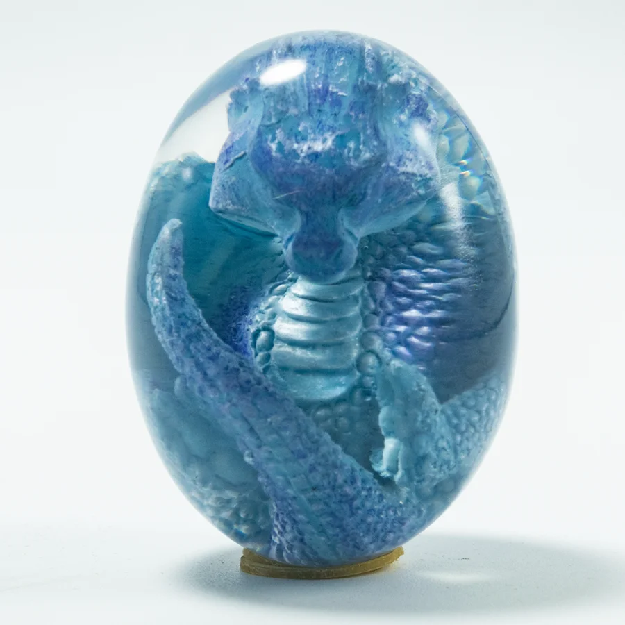 Wholesale Custom Highly transparent resin crafts Dinosaur Eggs Home decor statue Polyresin animal small  figurine Ornaments