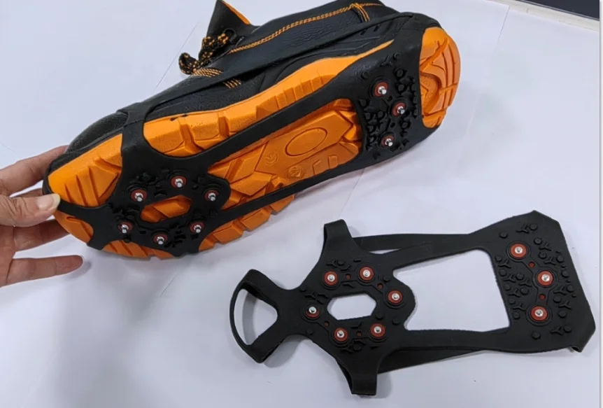 Unisex Discrete Cleat Snow Boots Winter Ice Grip Heel Stud Shoes with Sole Rod Carbide Grips for Spike Heels Ladies Shoes