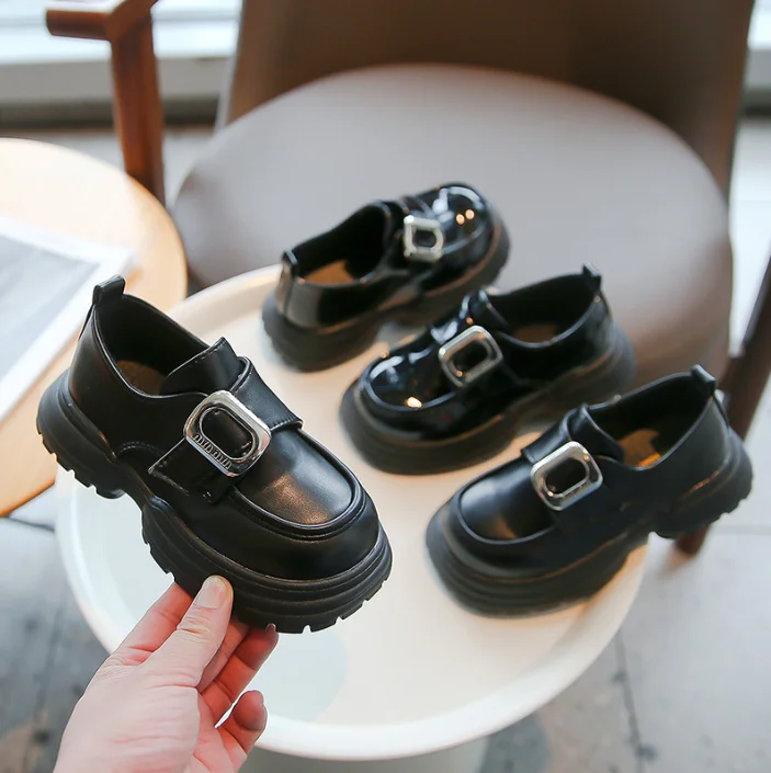British Style Fashion Teenagers Girl Shiny & Metal Black Party Shoes Kids Girl Chunky Heel Loafer Shoes