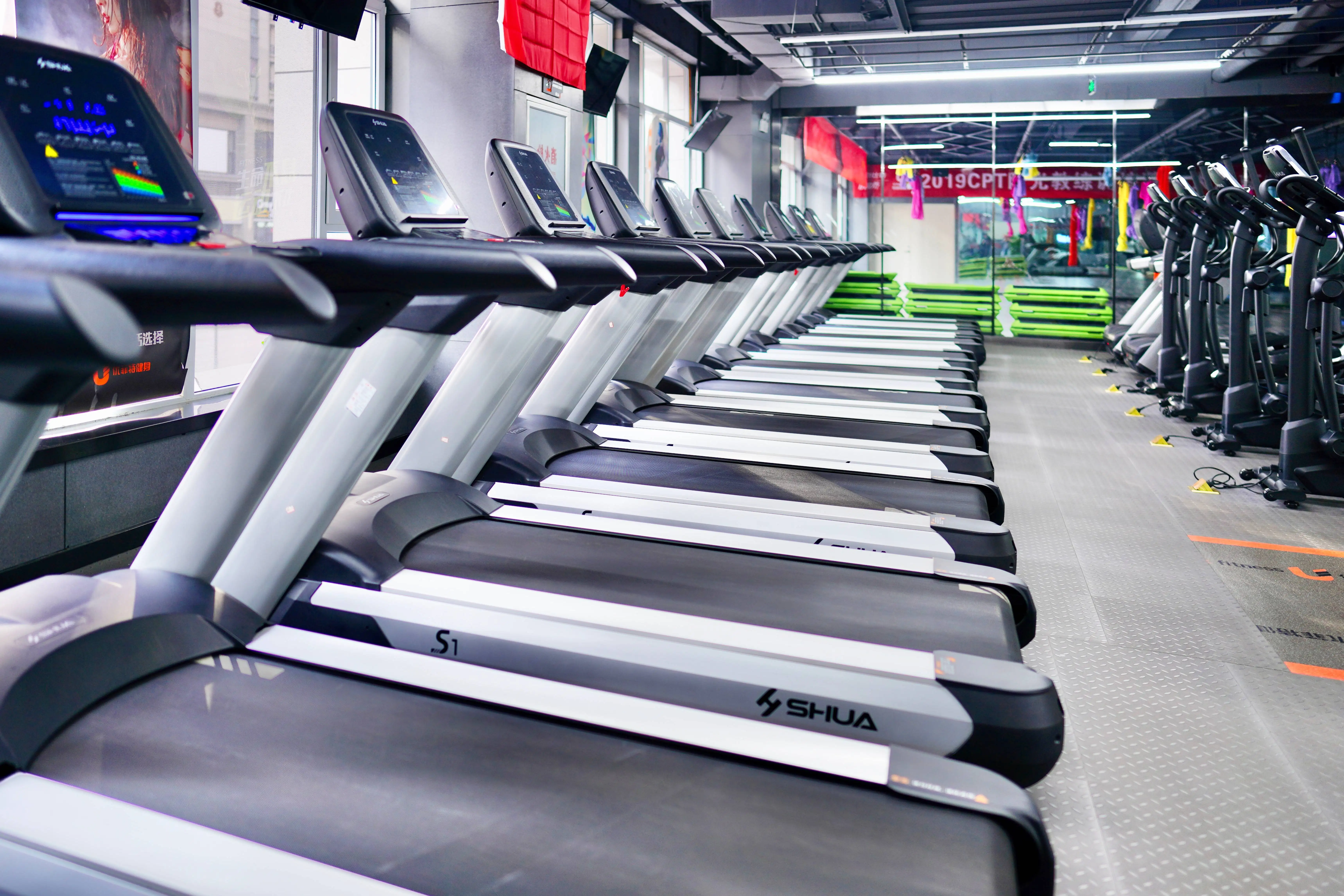 SHUA X9 Commercial treadmill running machine SH-5918 running machine price in lahore SHUA Fitness supplier and manufacturer