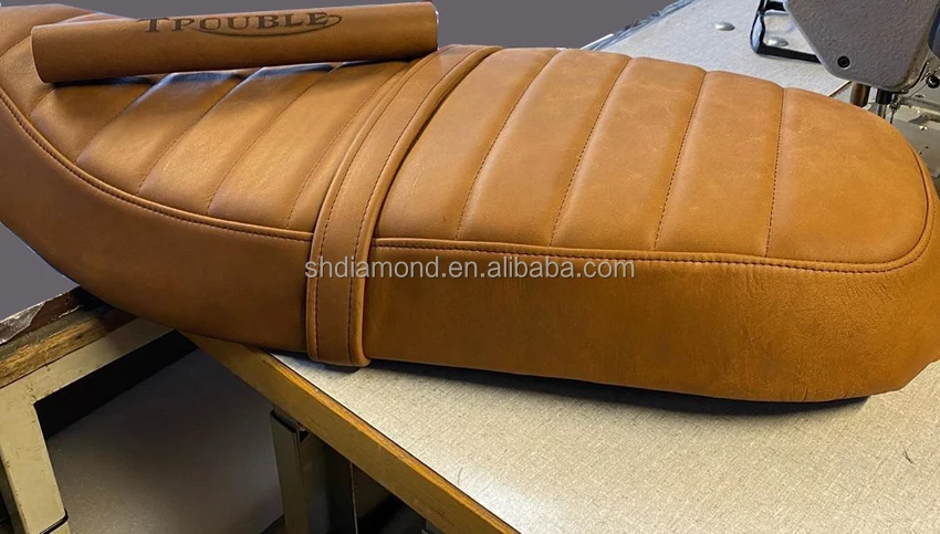 customs triumph bonnie seat Cushion/Triumphbike scramber900/1200XE saddles/old school leather Seat/T120 motorcycle bike  selle