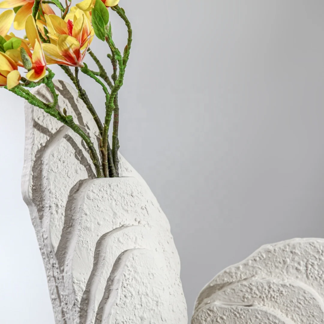 New Rockery Design Trending Home Decor Art Shiny Silver White Ceramic And Porcelain Vases