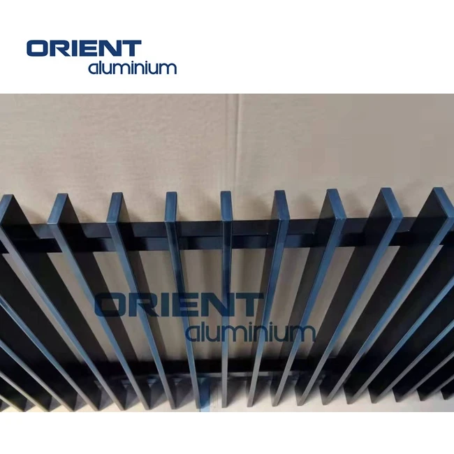 New Designed Batten Aluminum Blade Fence Panels Architectural 3d Blade Fence Composite Vertical Aluminium Batten Fence Wall