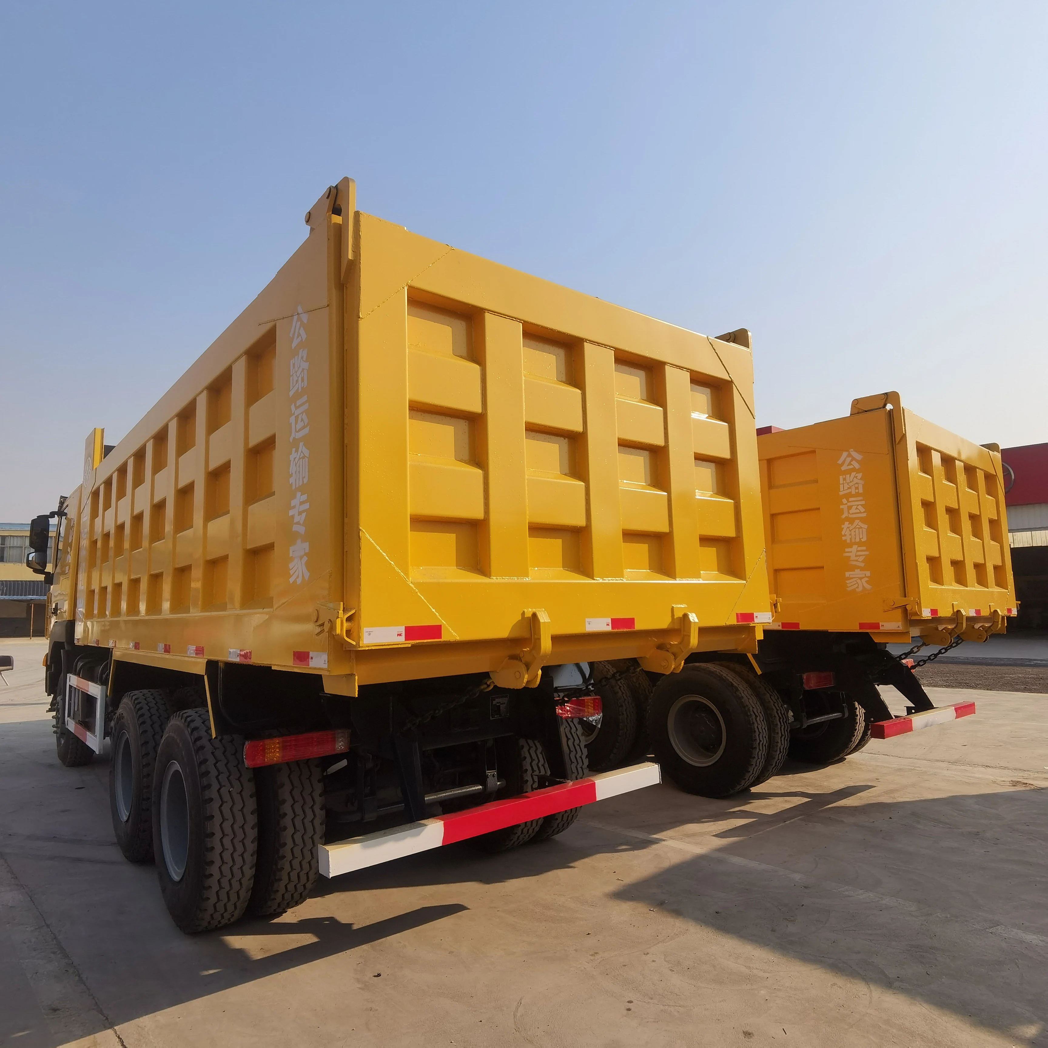 high quality tipper truck second hand hongyan dump truck 6X4 container truck for sale