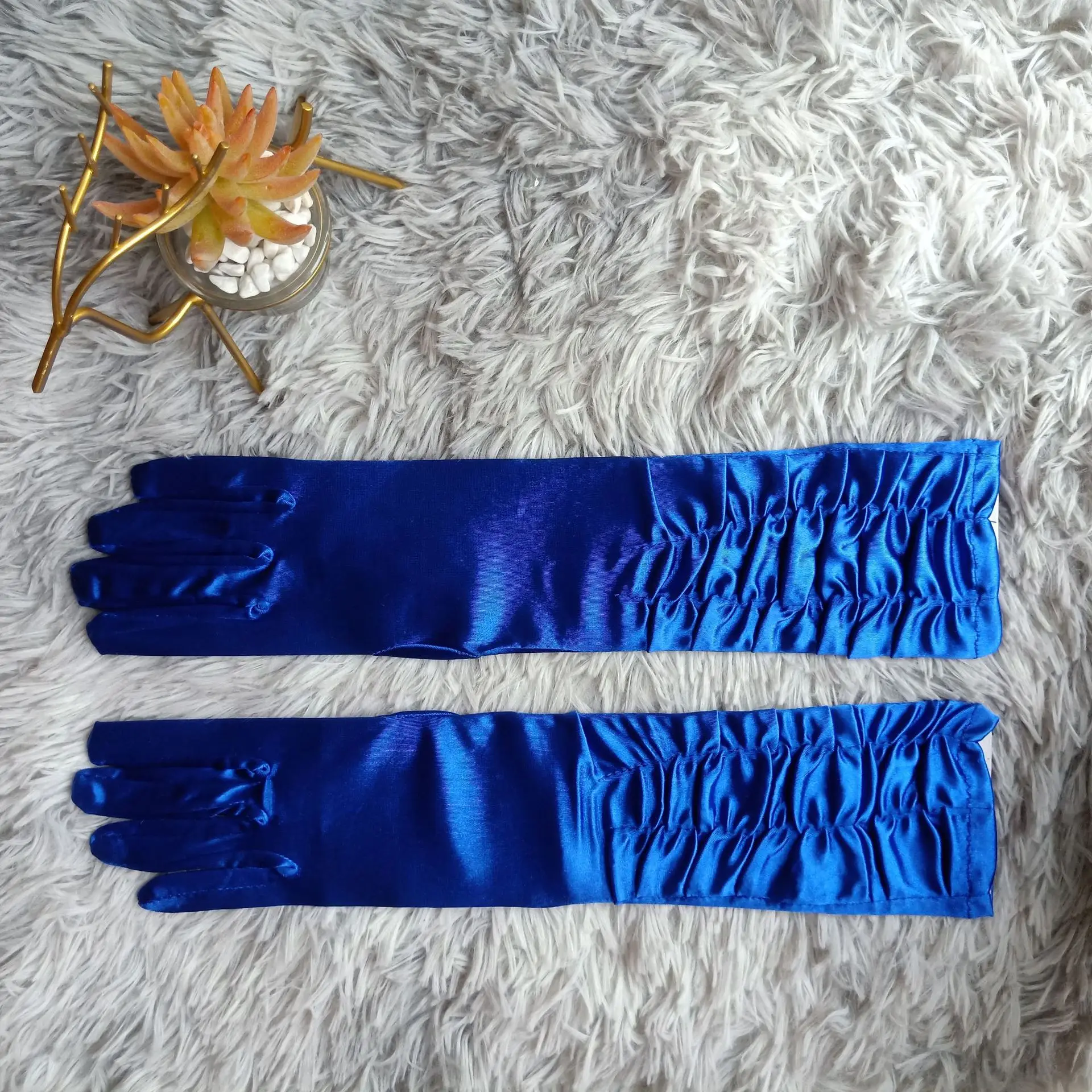 cheap 38cm Elbow Long classic Wrinkled Wedding Gloves Bridal Satin Bridal Gloves With Five Fingers Opera evening Accessories