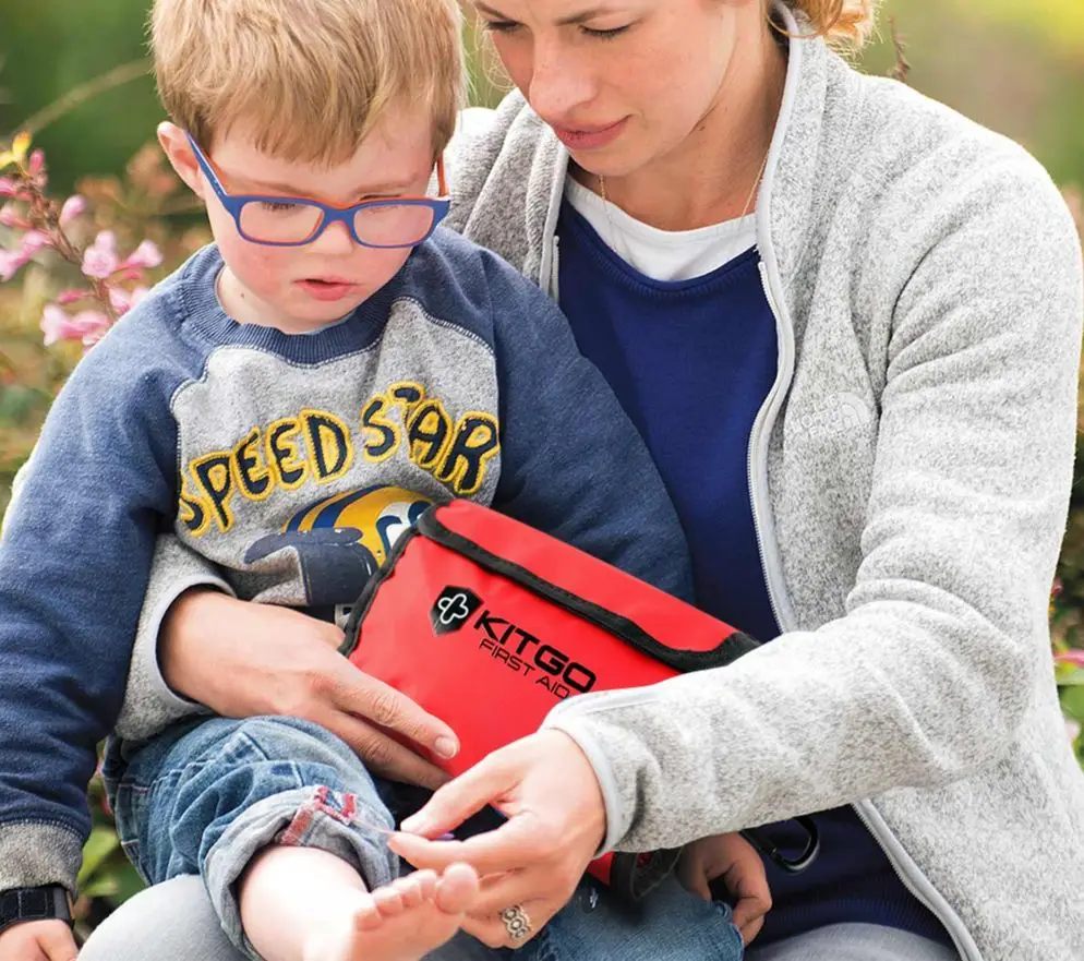 High Quality Medical Emergency First Aid Kit Bag With Supplies For Outdoor Survival Camping Basic First Aid Kit