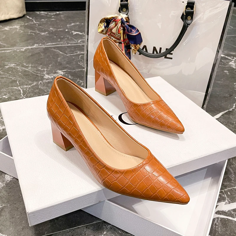 New arrival pointy toe pumps slip-on usual dress shoes office classic shoes block heels for women and ladies