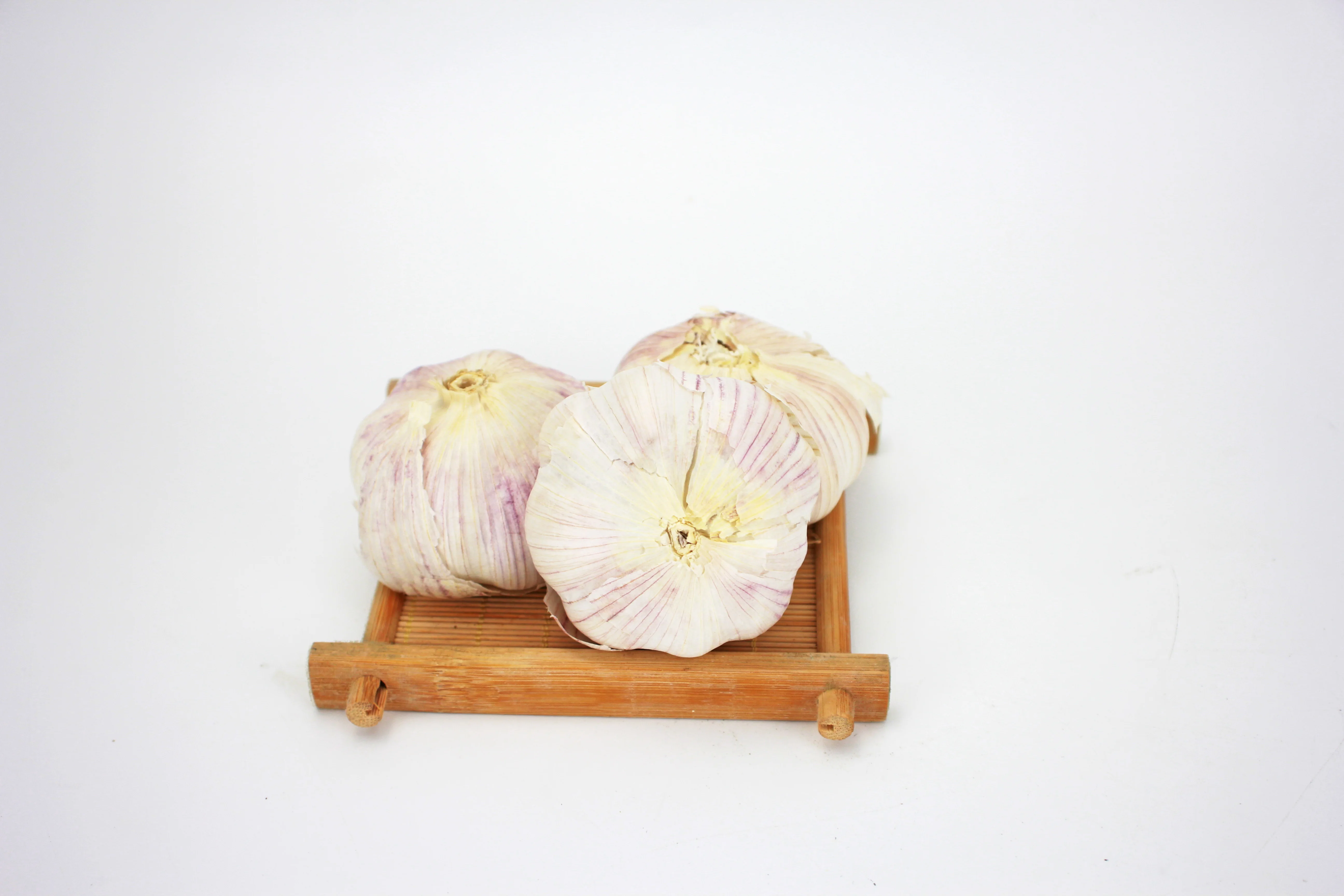New Arrival  (4.5cm-6.5cm) For Import/Export China Organic Garlic Garlic Granules