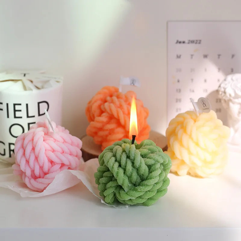 Handmade Novelty Art Craft Woolen Shape Round Ball Knot Candle Paraffin Wax Scented Candle