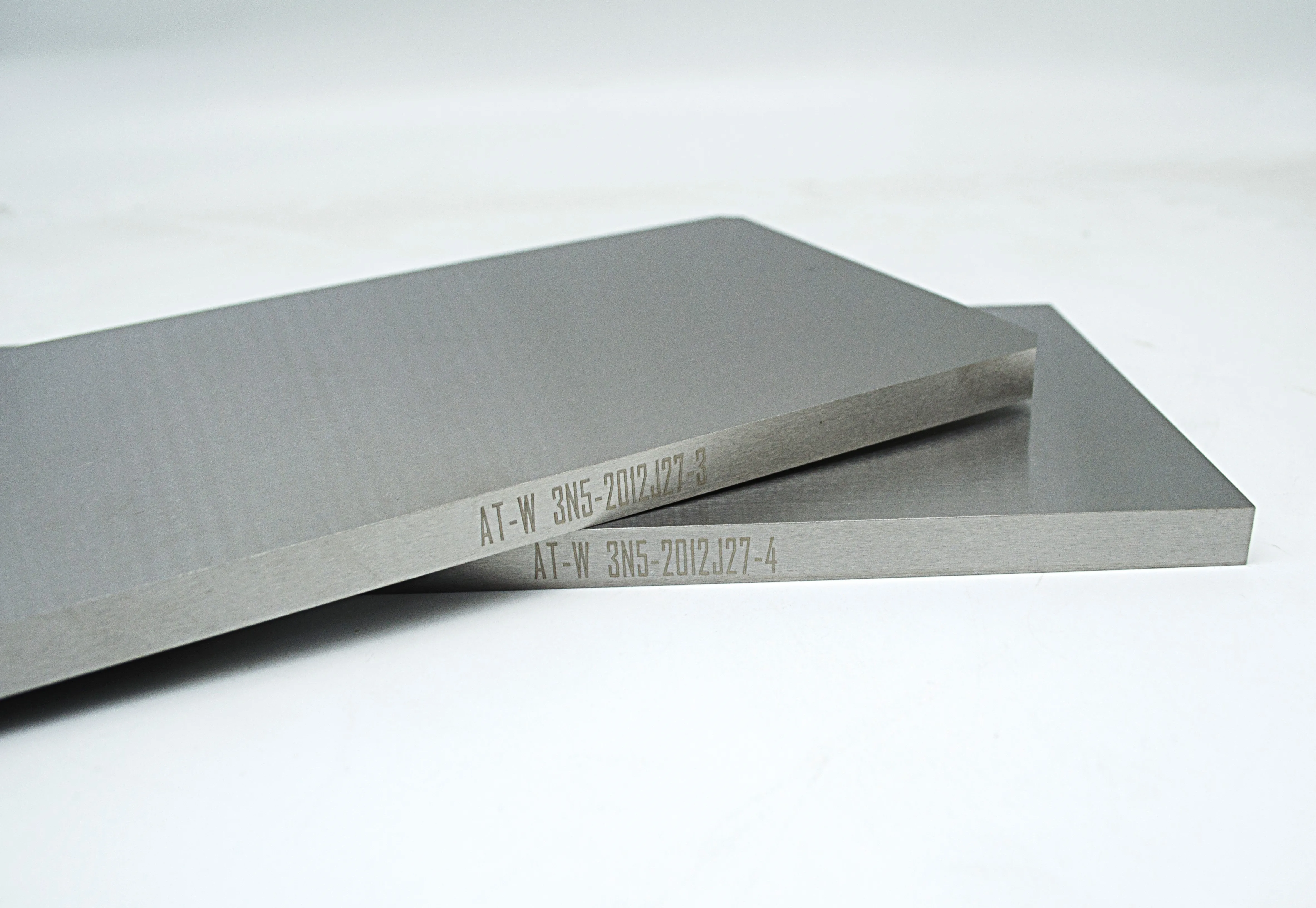 Высококачественная Вольфрамовая Плоская Мишень 4N 99,99% Чистота Вольфрамовый Распыляемый Материал для PVD Покрытия