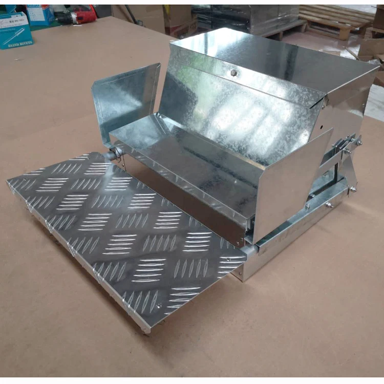 Customized Chicken Farm Poultry Equipment Automatic Feeders Poultry Farming Chicken Feeders