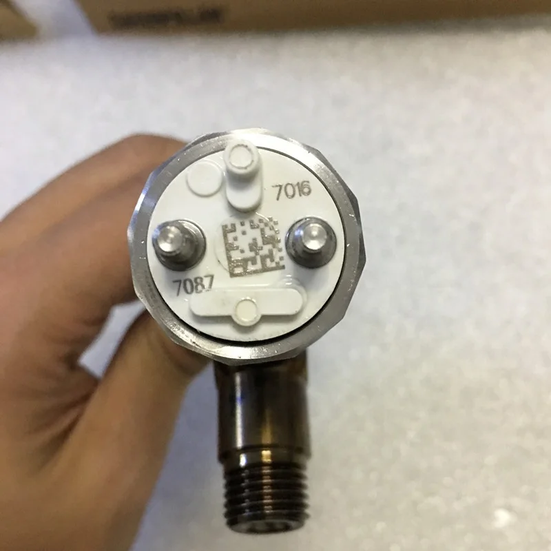 320D common rail injector 326-4700 diesel fuel injector 3264700 32F61-00062