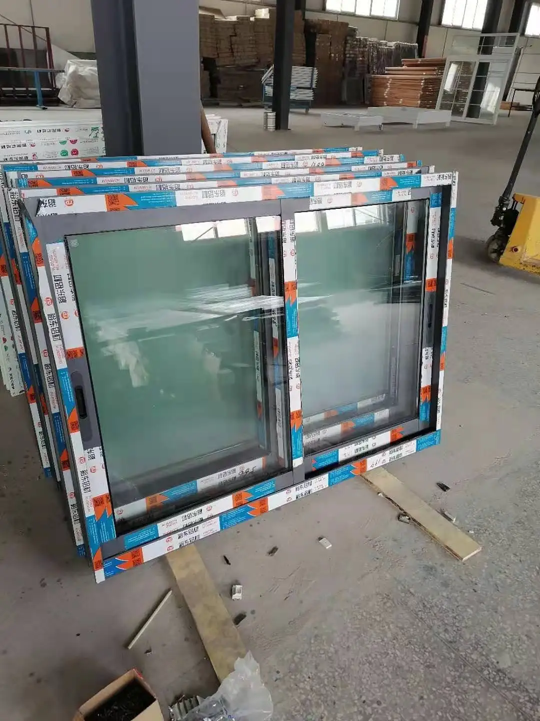 New products Latest design windows and doors China supplier Aluminium Sliding Window