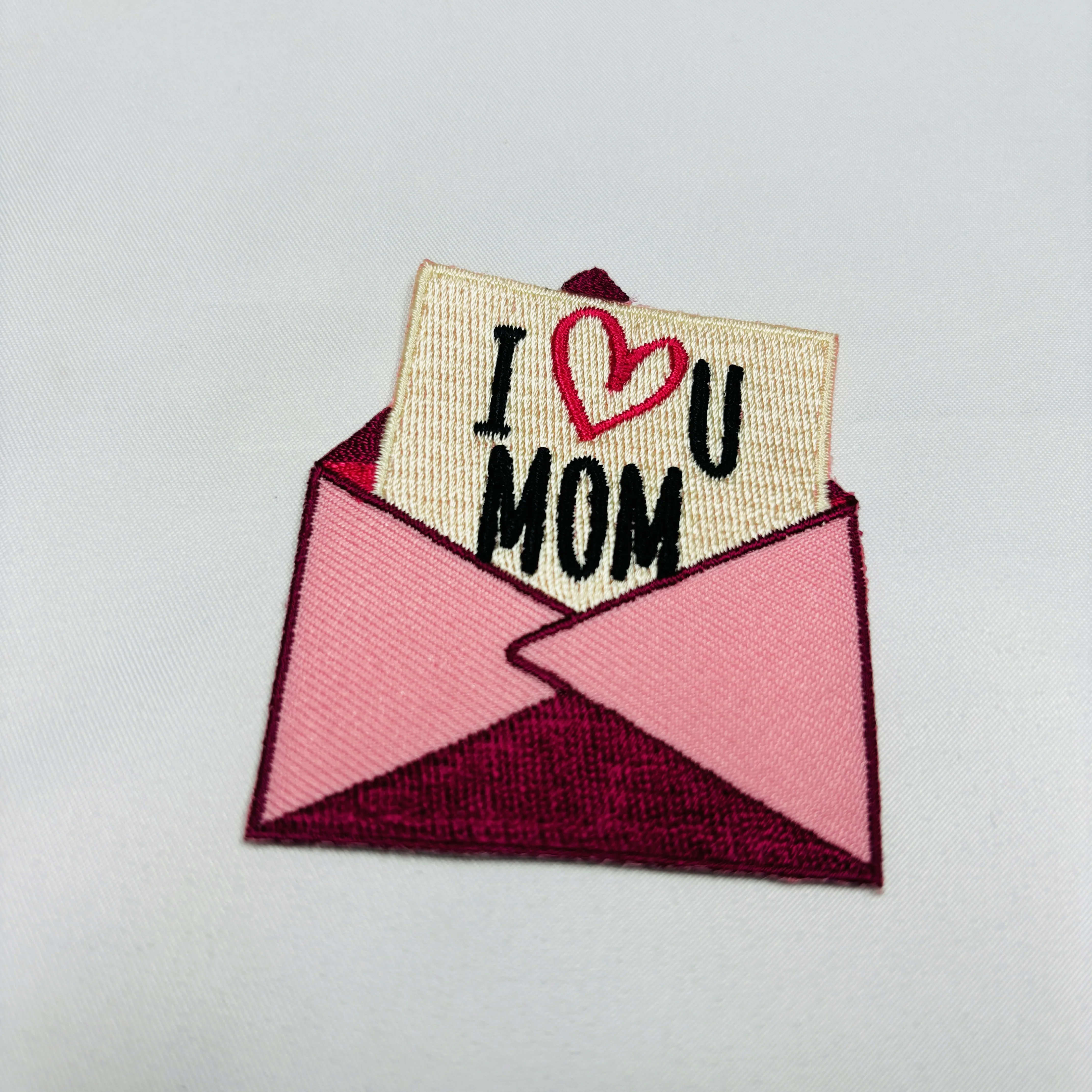 china factory Wholesale custom logo  clothing large embroidery badge t woven embroidered patch for sale