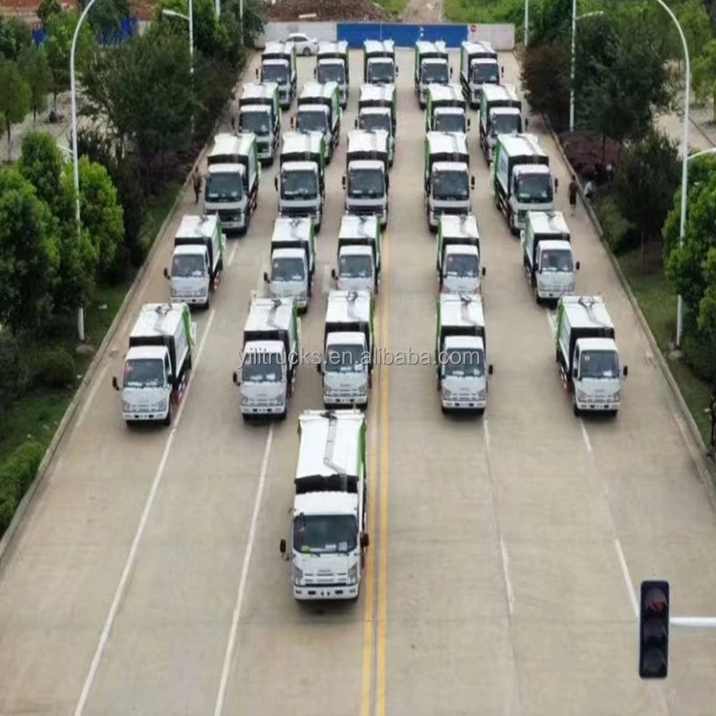 garbage truck (4).jpg