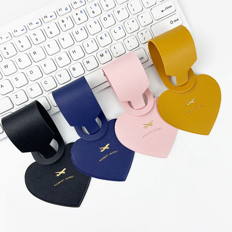 Custom Heart-shaped PU Leather Luggage Tag Premium Beach Design with Letter Pattern