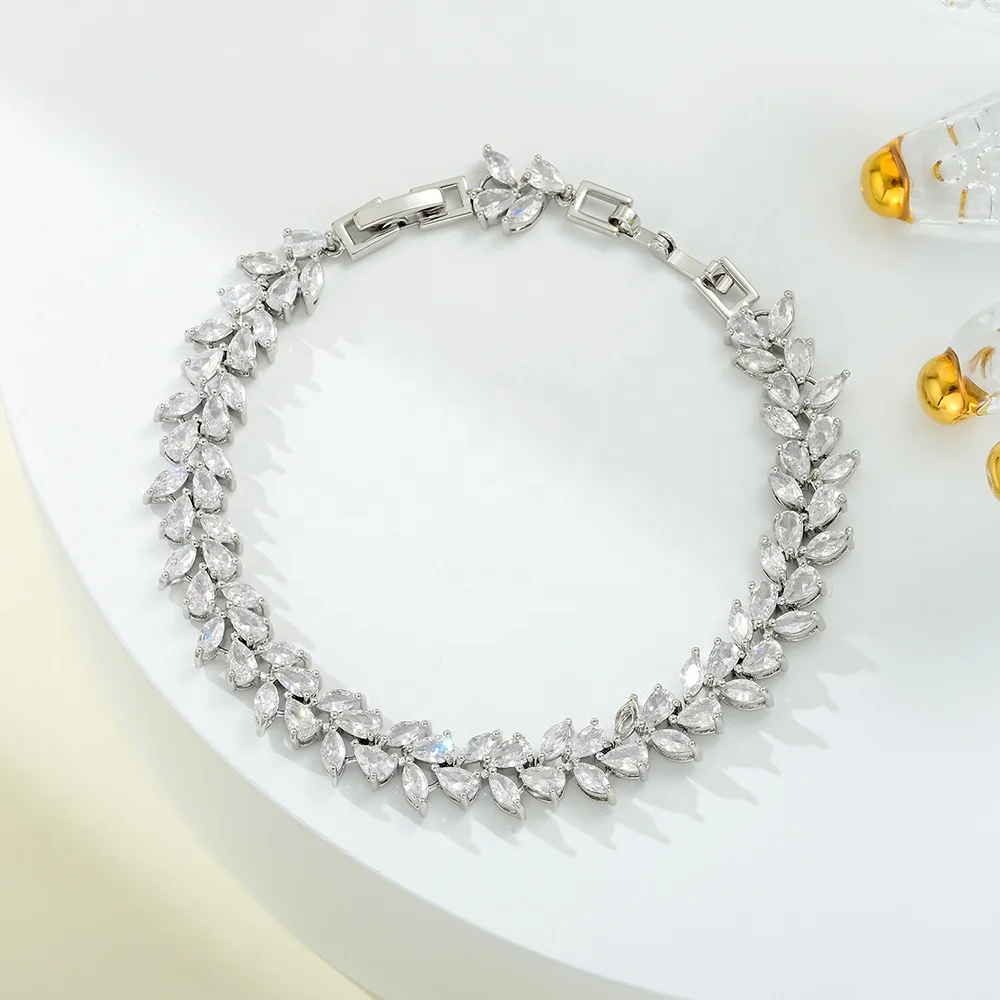 Wholesale Custom CZ Zircon Cubic Zirconia Brass Pulseira Brazalete Bracciali Fashion Jewelry Bracelet for Women Lady