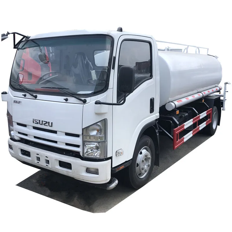 Japan ELF water sprinkler 5000 liters water truck
