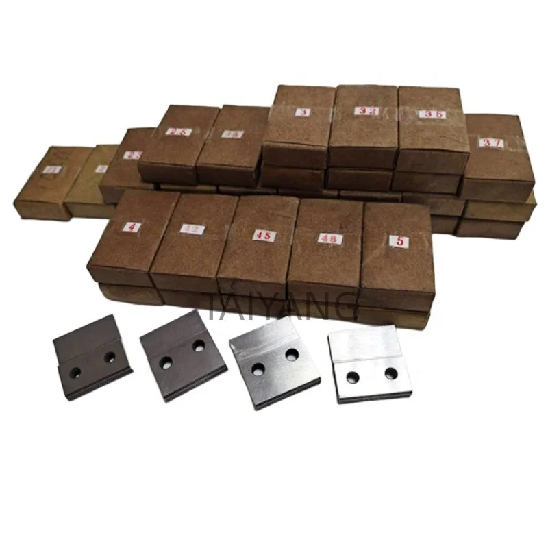 Shoelace or bag lace tipping machine blade mold, tipping machine blade mold/