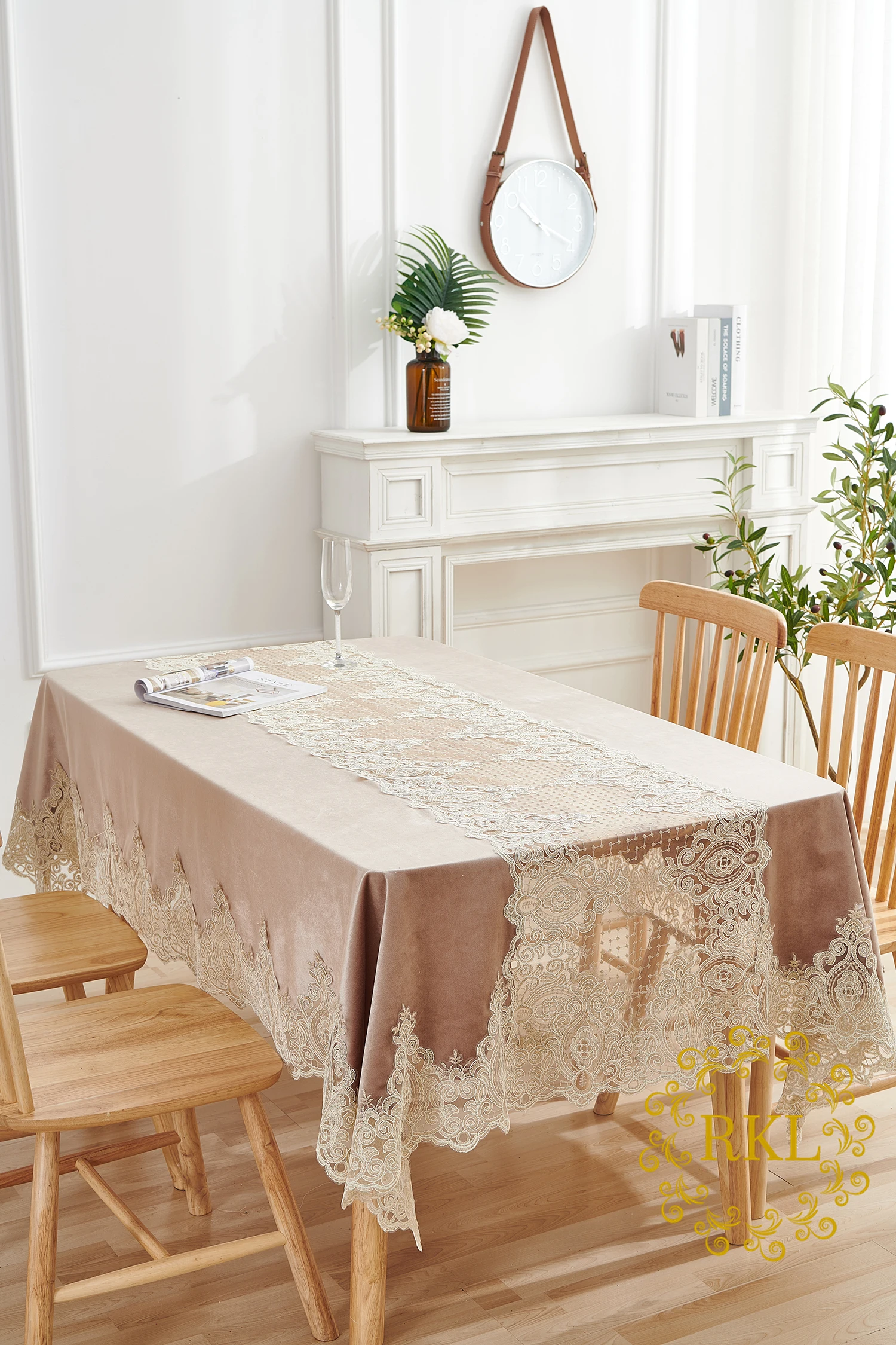 Modern Wedding table decor Lace center piece Velvet elegant fabric wedding tablecloths