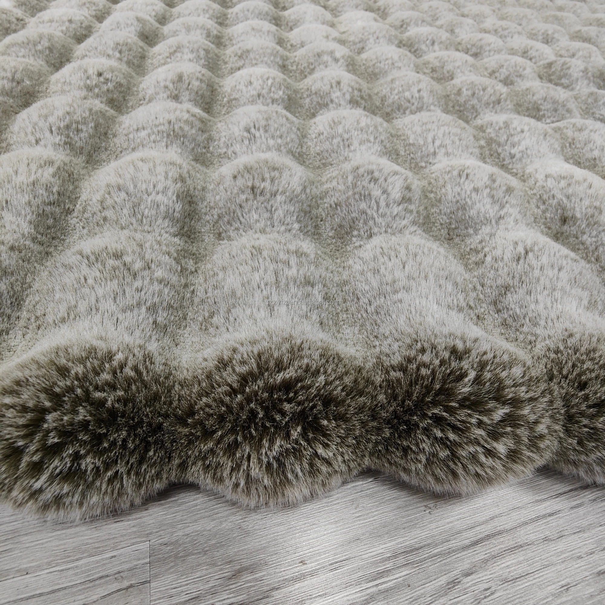 Factory Customized Wholesale Warm Luxury Rabbit Fur Fabric Hot Sale Blanket Faux Mink Bubble Heavy Weight Fleece Fabric