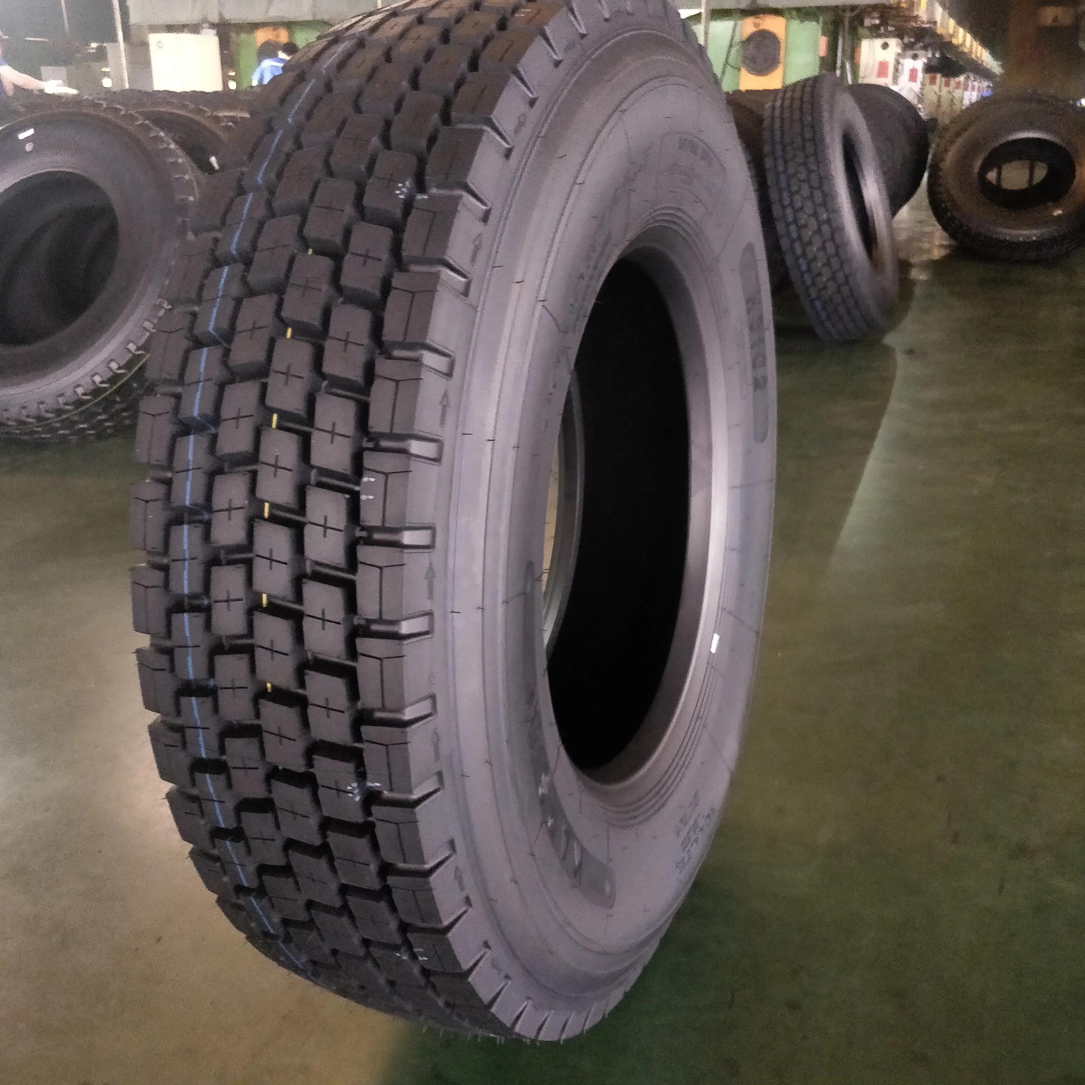Manufactures in china 11R22.5 11R24.5 315/80R22.5 295/80R22.5 tyres wholesale truck tires 315/80R22.5