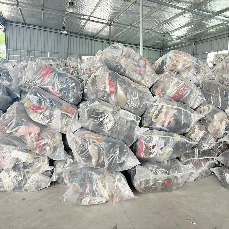 korean style summer first class grade a ladies heels sandal rubber bottom flat heel shoes used bale mixed