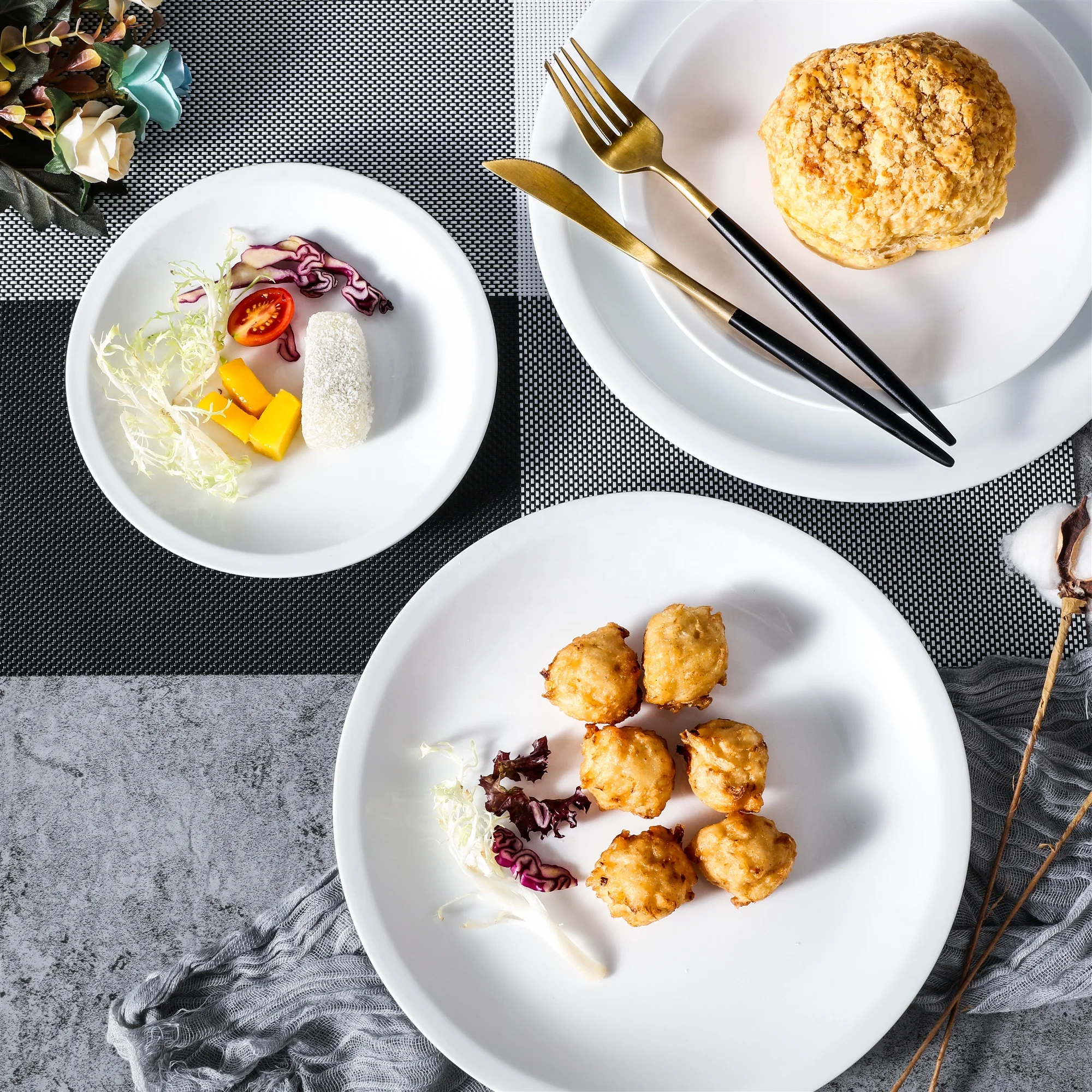 Cheap Wholesale Manufacture Narrow Side Round White Ceramic Of Plates Sets Dinnerware Platos Assiette Wedding  Plates