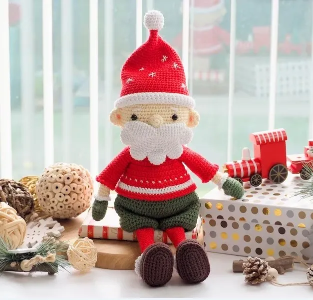 Wholesales Organic Cotton Crochet Santa Character Christmas Gift Toy Handmade Stuffed Snowman and reindeer Toys For Kids