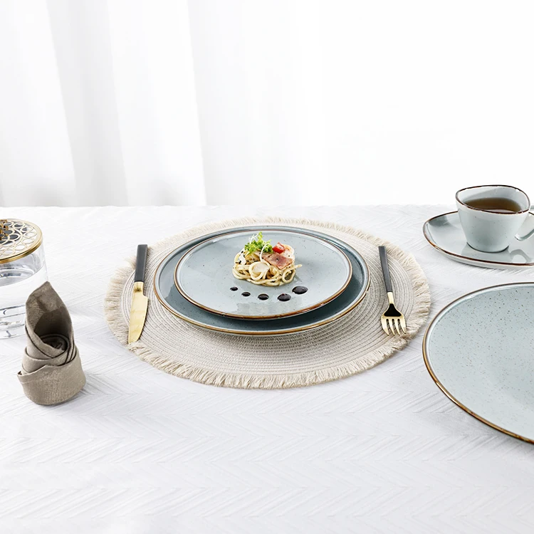 Wholesale Price Luxury Fine Ceramic Hotel Dinner Set Royal Dining Bowl Sets China Plates Porcelain Dinnerware Set