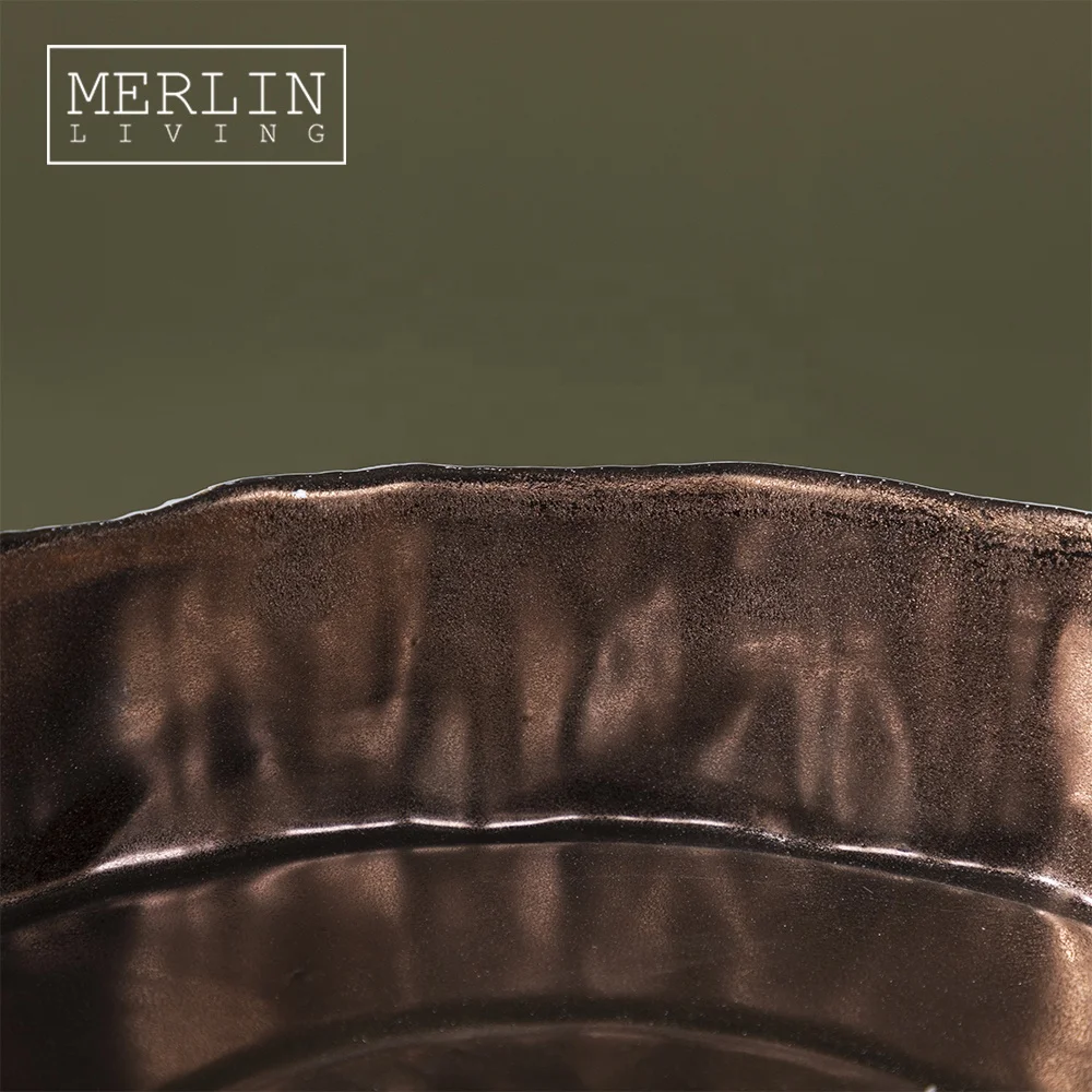Фруктовая чаша Merlin для фруктов керамическая внешняя матовая белая внутренняя металлическая глазурованная домашний декор с деталями украшения