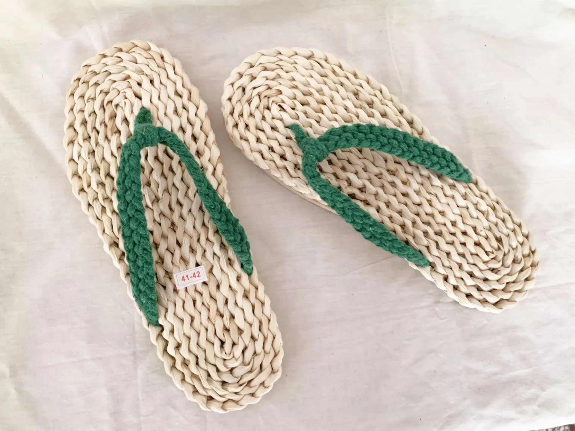 Summer Straw Slippers Cool Non-slip Spa Flip-flops Fashion Designer Soft Material Durable Big Size Spa Shoes Wholesale