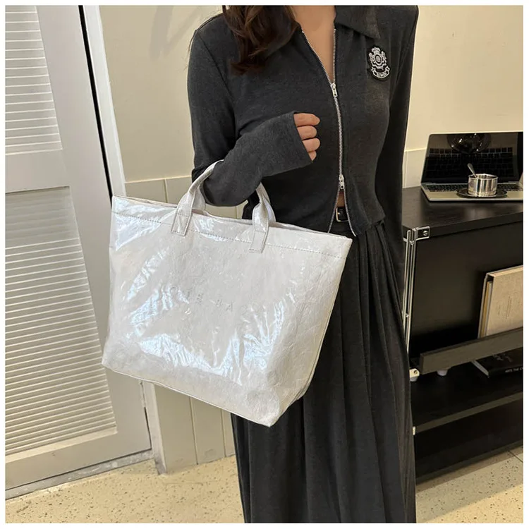 New Arrival Custom Fashion Vintage Dupont Kraft Paper Tyvek Tote Bag Big Capacity Commuting Kraft Paper Shopping Handbag