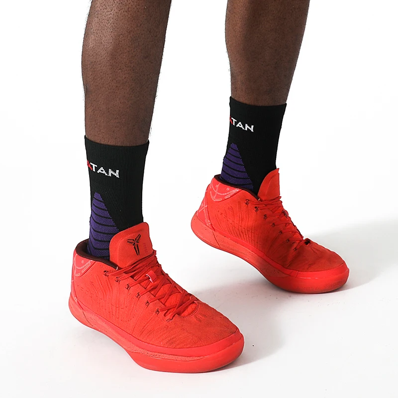 
Mid-tube basketball socks with sweat-absorbent towel bottom for sports 