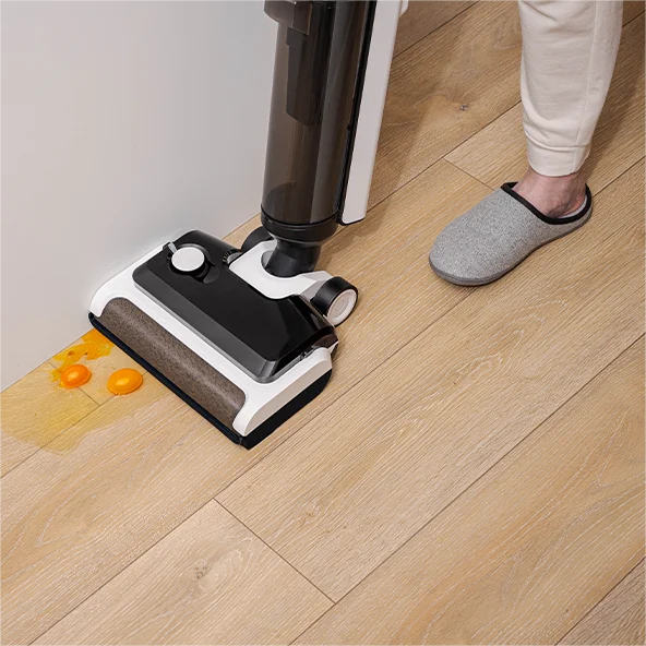 Hot selling Professional self-cleaning wet dry wet vacuum cleaner battery operated floor washer all in one