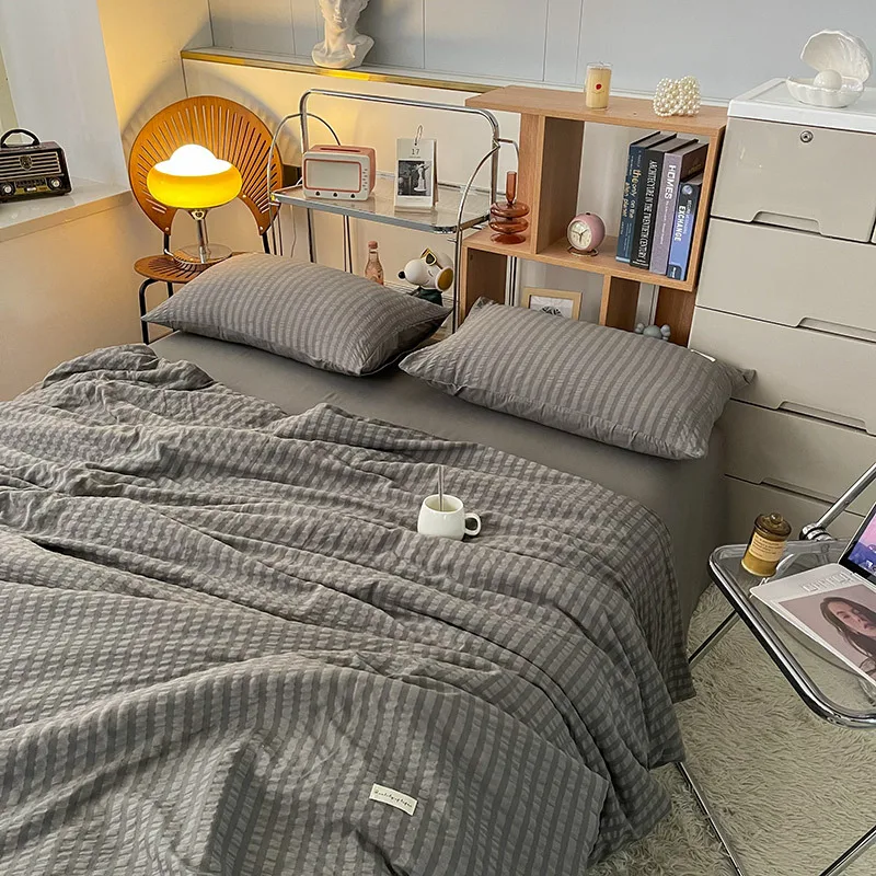 Изготовлено из высококачественных материалов, супер мягкое шелковое одеяло ручной работы в общежитии