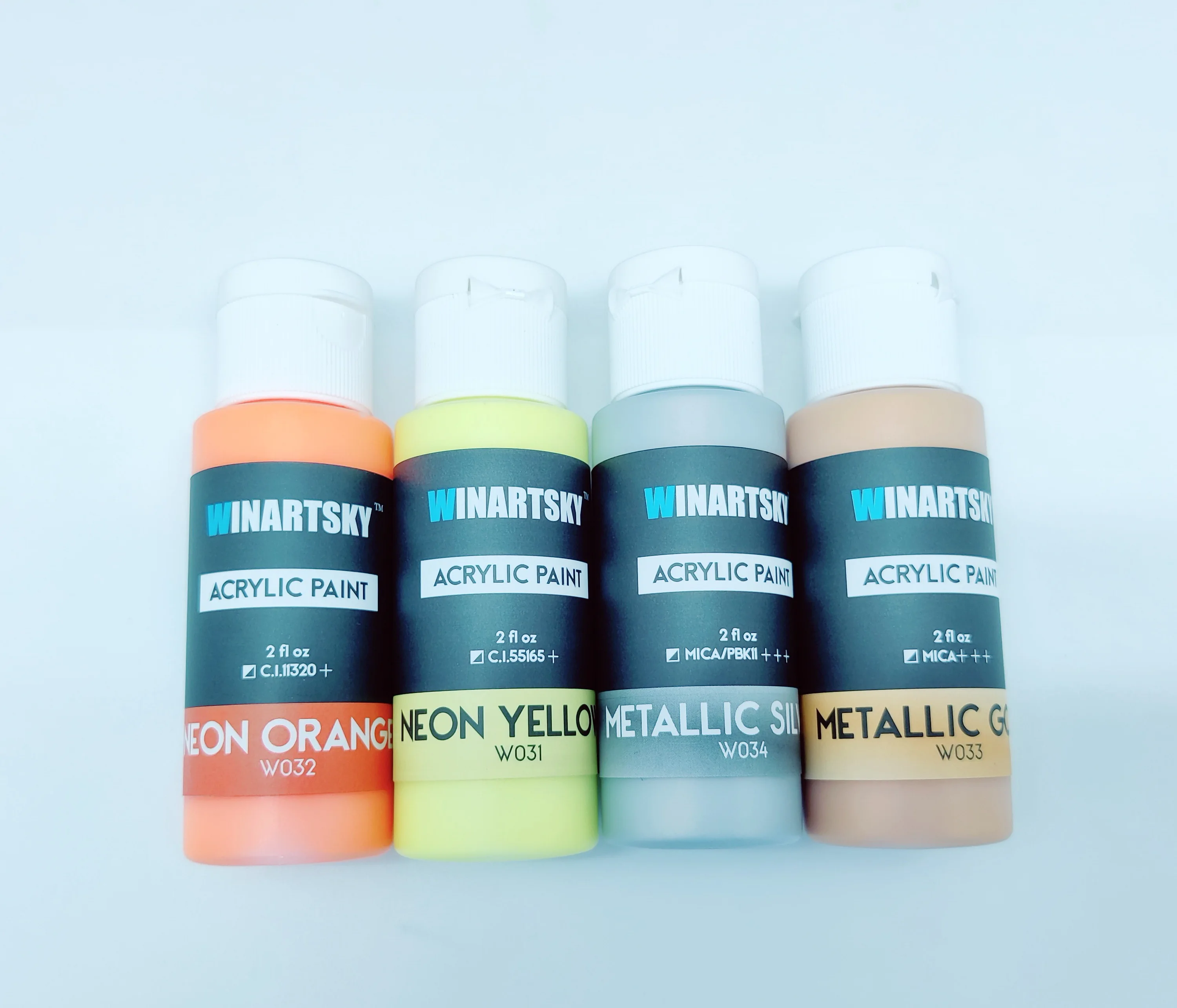 20 Colours Acrylic Paint Set, 60 ml per Bottle With 3 Extra Brushes, Ideal For Canvas, Paper, Wood, Stone, Ceramic, Modelling