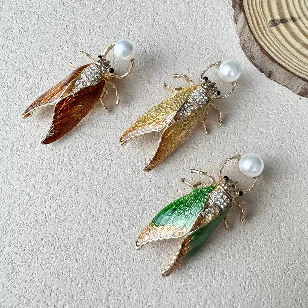New Trendy Personality Pearl Brooch Multi Color Insect 	 rhinestone Brooches Advanced Texture Unisex Accessories