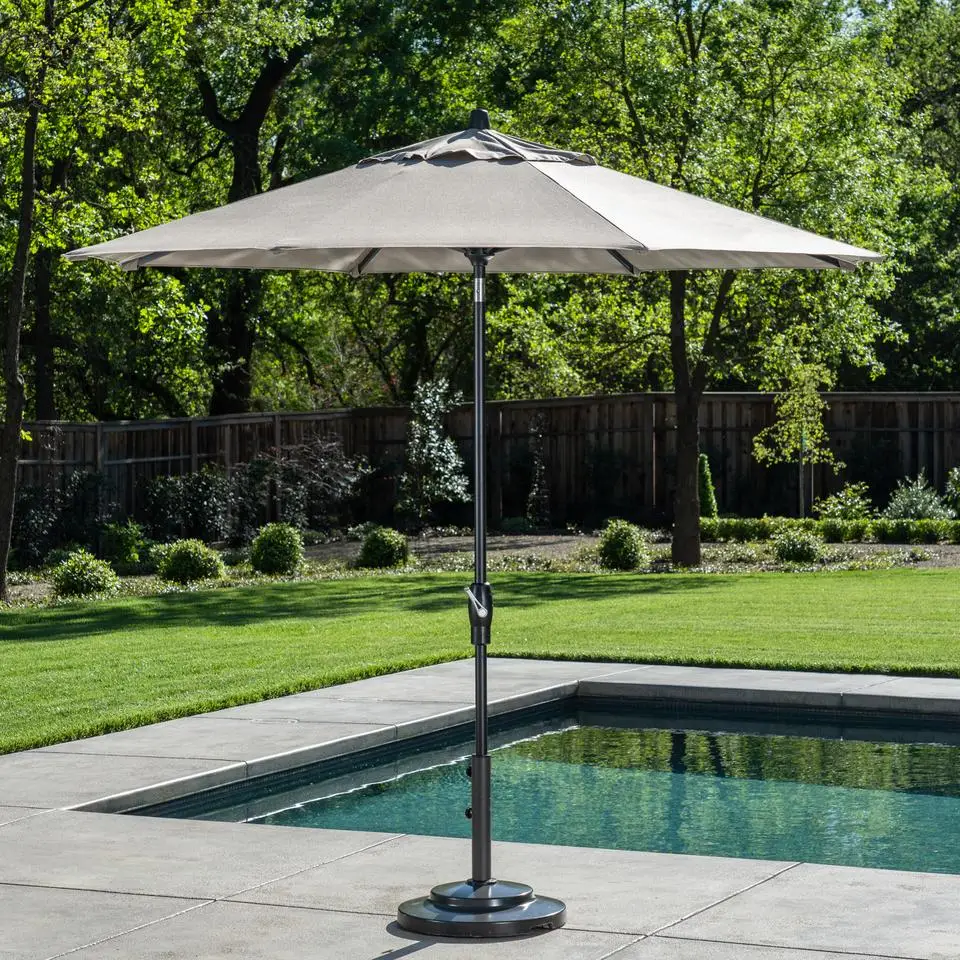  Costomized Auto Tilt Crank LED Patio Furniture Umbrellas Parasol