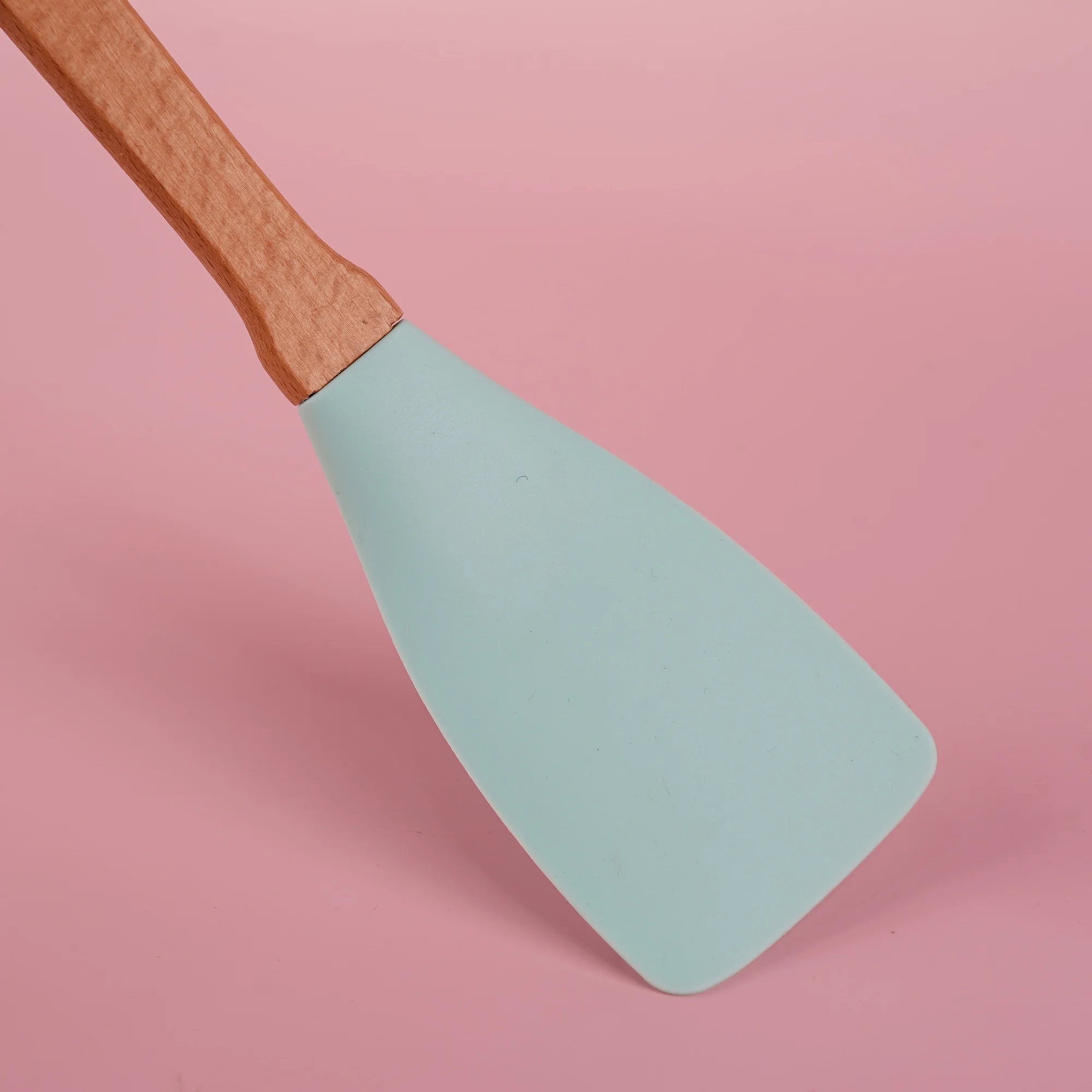 3 Kitchen Utensil Silicone Heat-resistant Non-stick Kitchen Accessory Set Cooking Tool Turner Whisk Spoon Brush Ladle