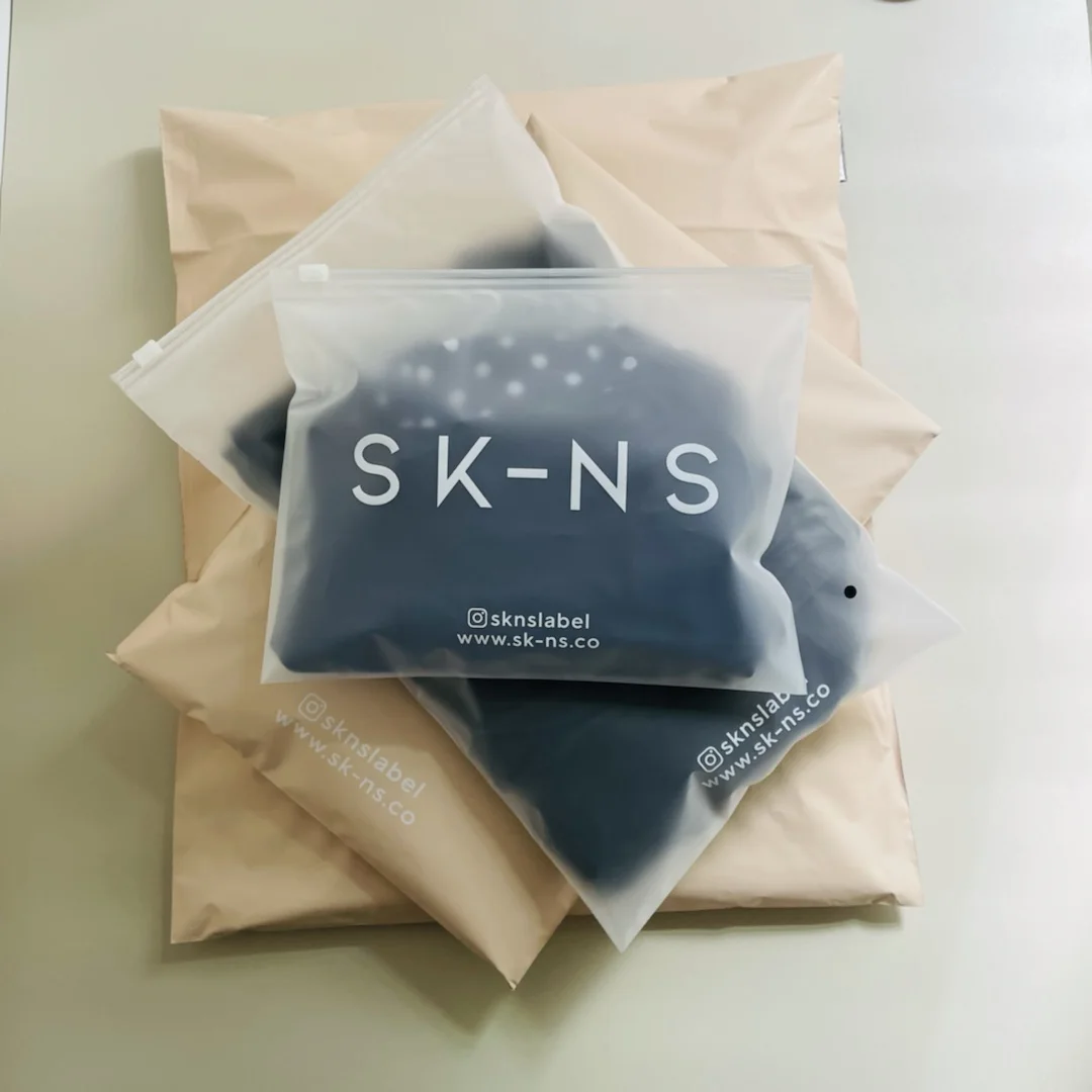 Eco-friendly Custom Printed Biodegradable Frosted sealing zipper lock bag For Clothes Shirt Swimwear Packaging