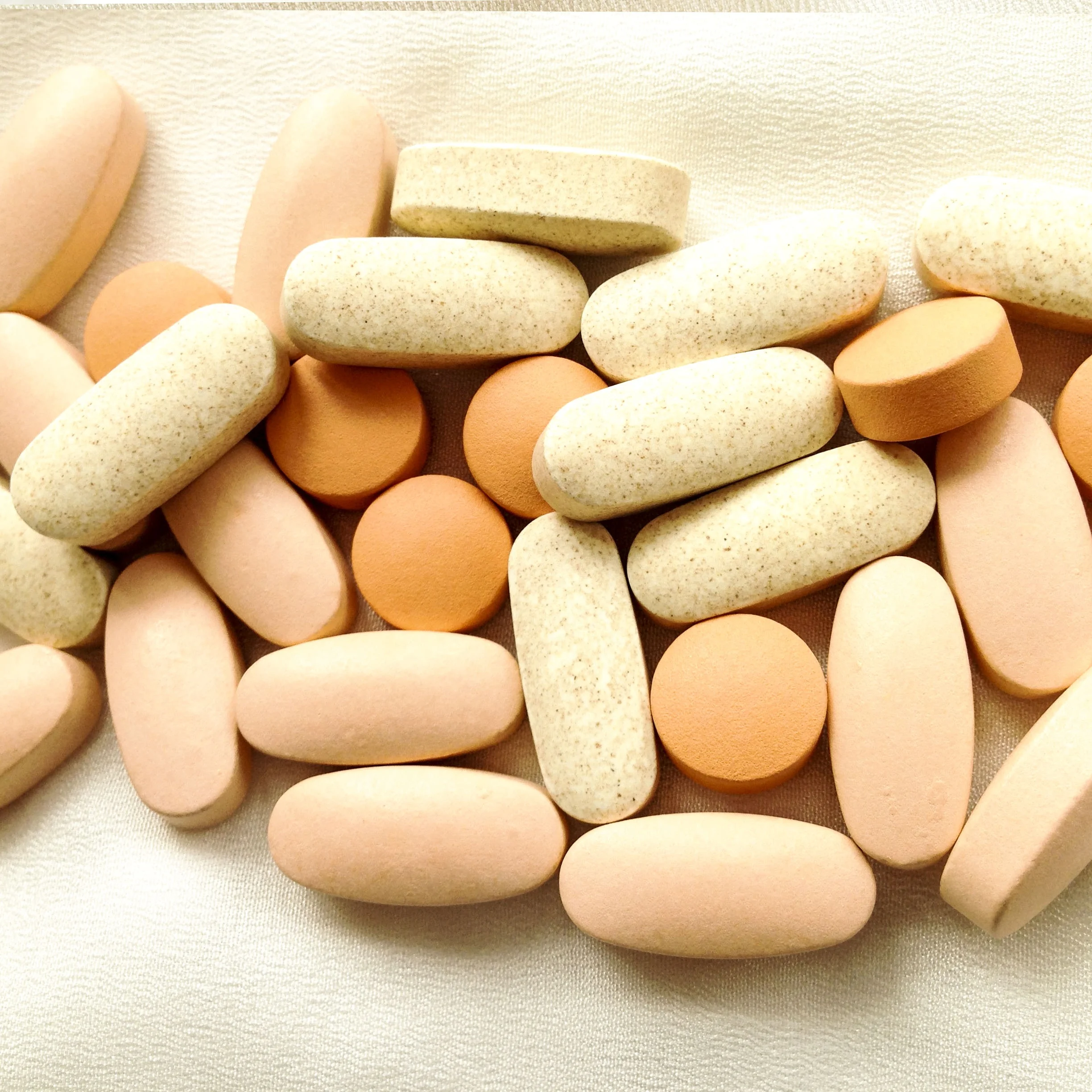 
Skin whitening pills Vitamin C chewable tablet 