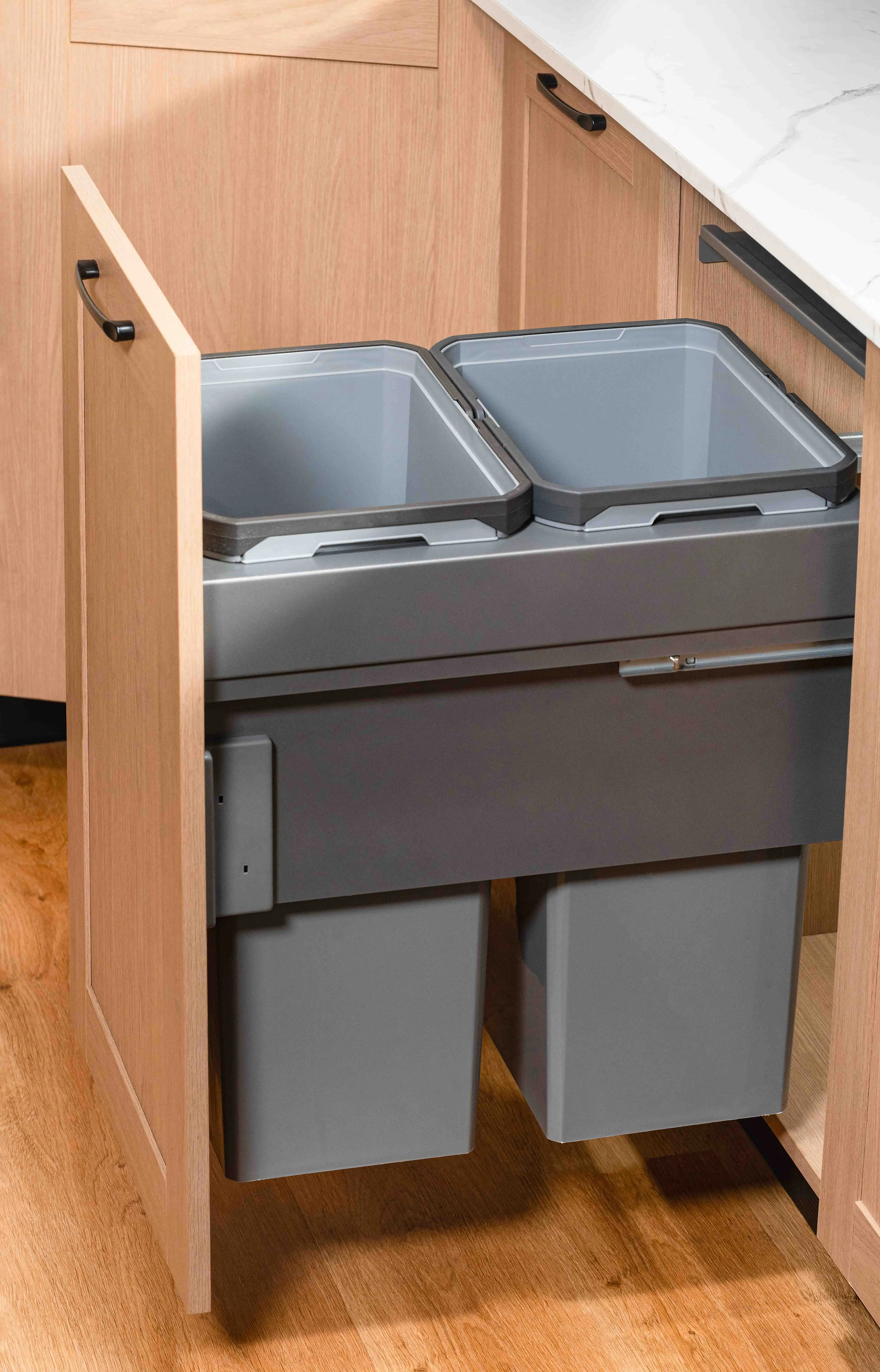 Modern Kitchen Pull Out Drawer Storage Basket Trash Can Waste Bin For Kitchen Cabinet Can