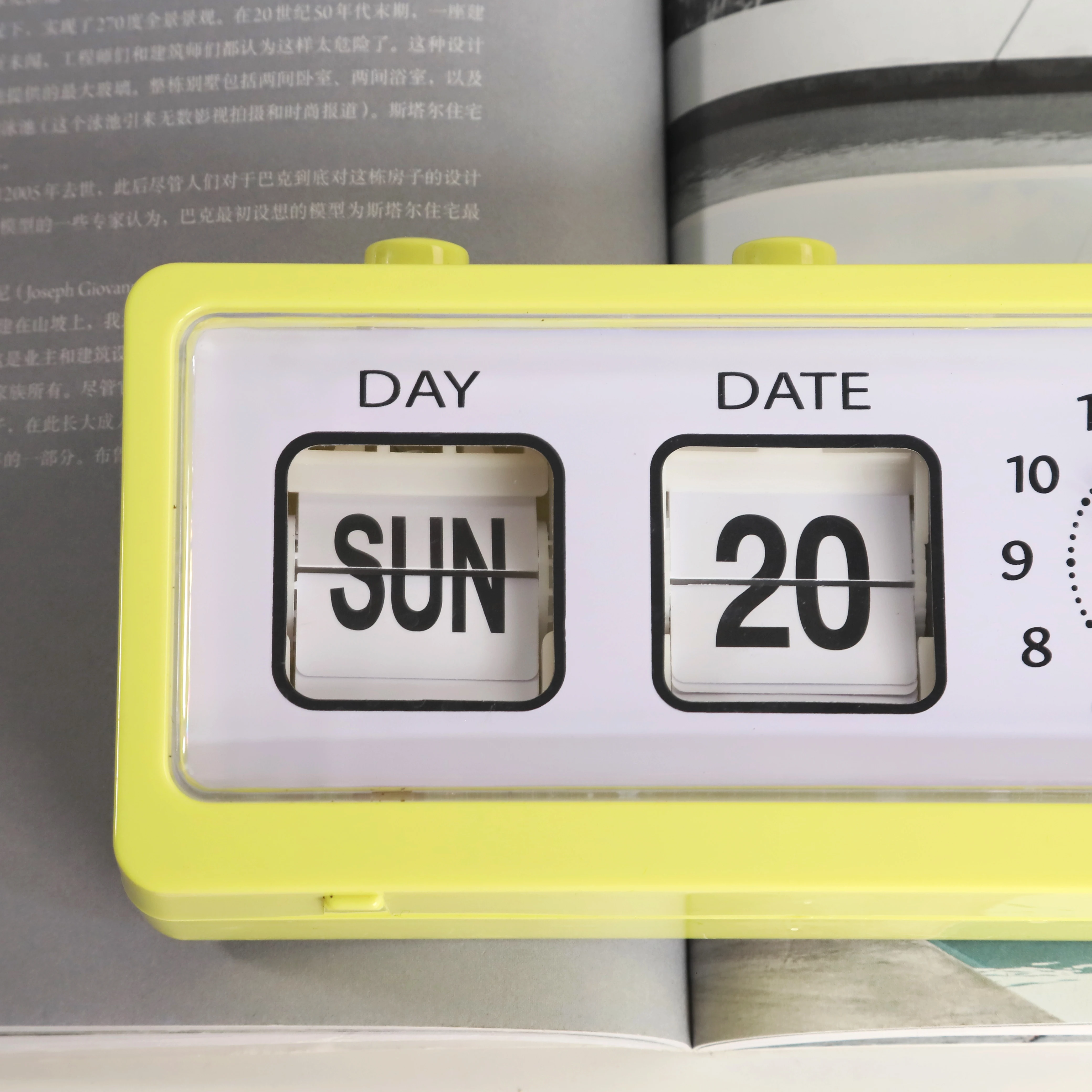 Mechanical Automatic Page Turning Clock Large Desk Clock Digital Retro Auto Flip Clock