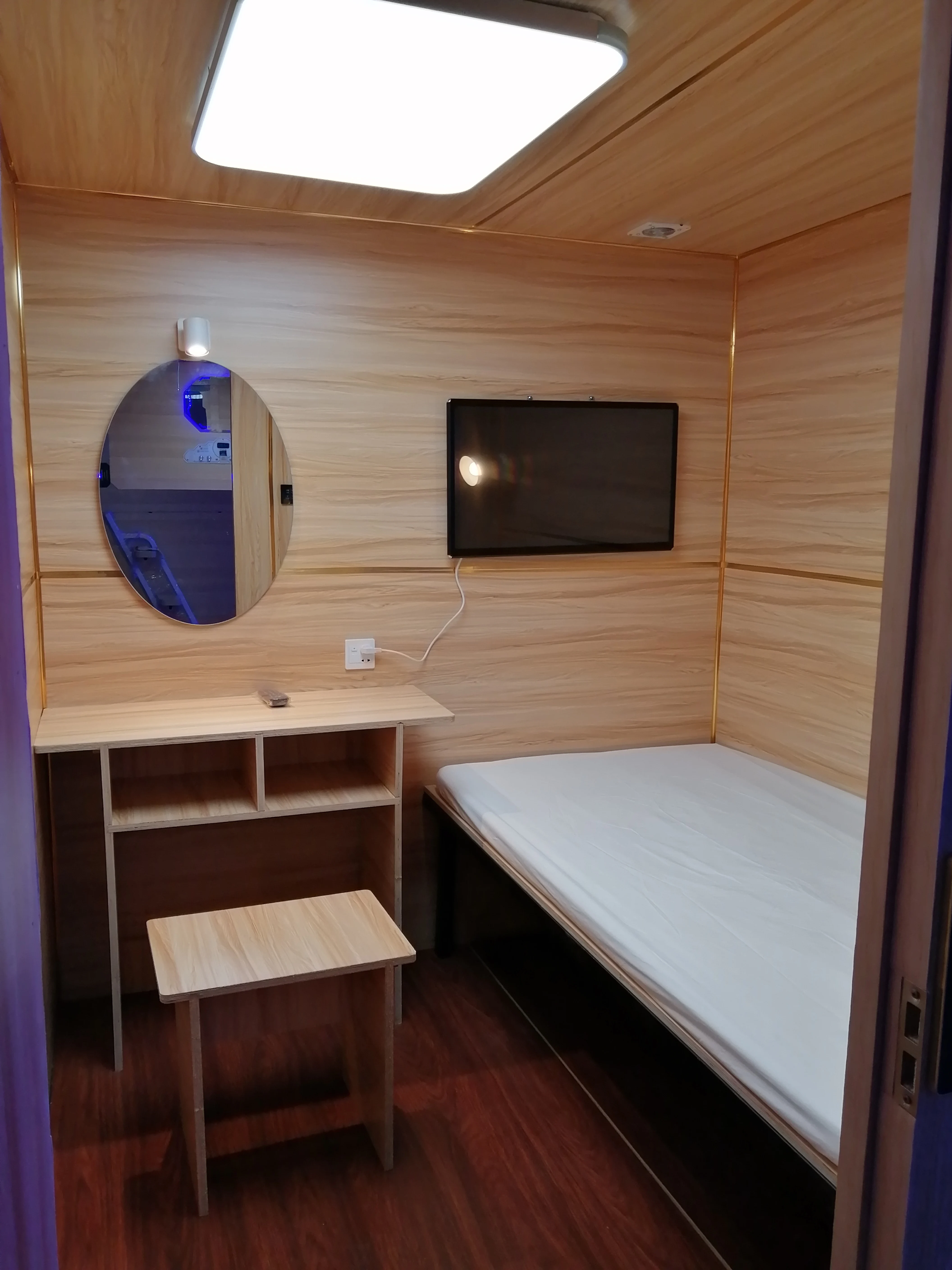 
WIMI Wooden Hostel Min Capsule Hotel Capsule Hotel Bedroom Sets Bunk Beds Sleeping Box 