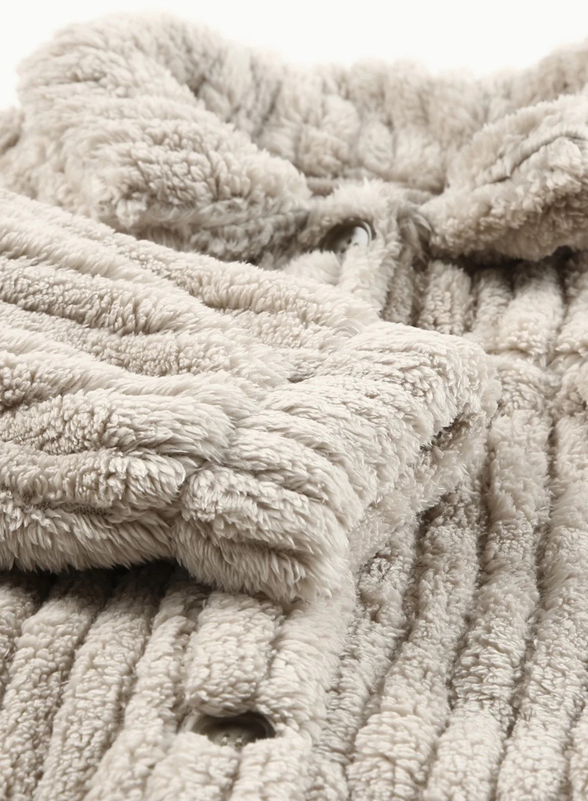 Shewin Clothing 2024 Fall/Winter Collection Casual Corduroy Plush Fleece Jacket for Women Solid Button Llama Lamb Fluffy Coat