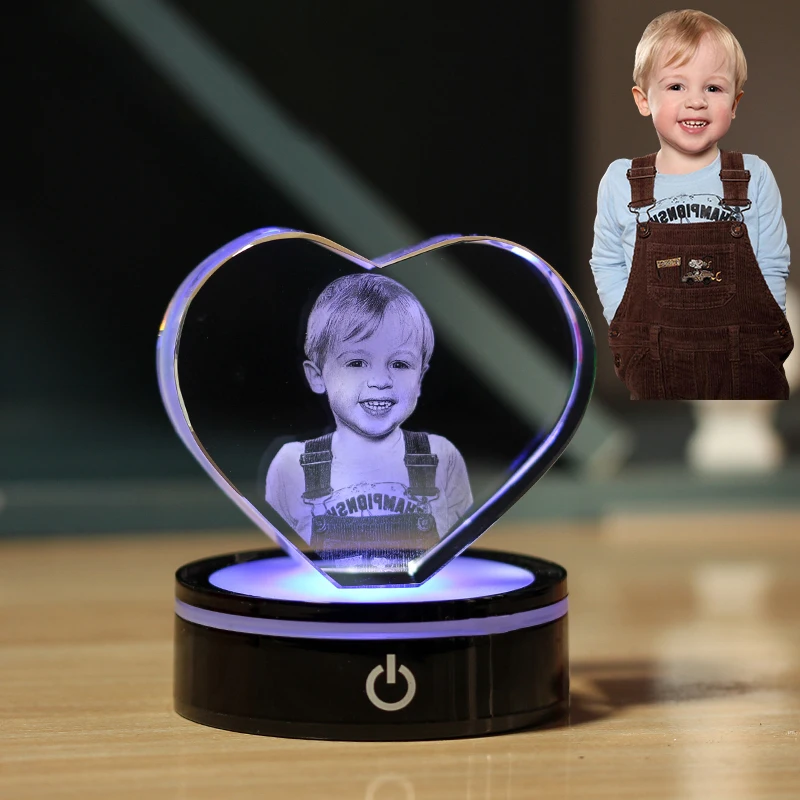 Quick customization The 3D customized gift with photo engraving of K9 crystal is suitable for giving to family members