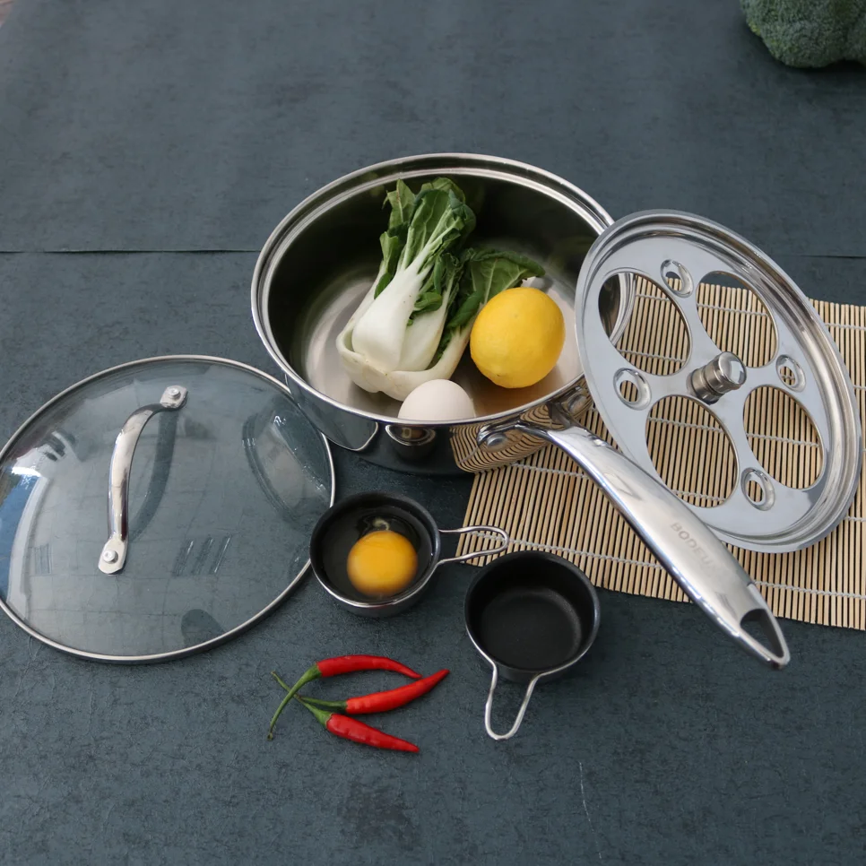 Egg Poacher Pan 4-Cup Non Stick Stainless Steel Tray Non-stick Egg Poacher Stainless Steel Fry Pan with Glass Lid