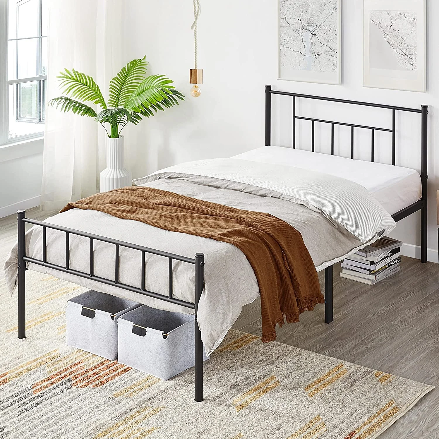 Customized Size Metal Platform Bed Frame with Headboard